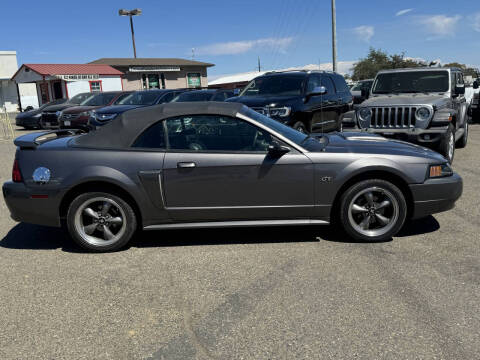2003 Ford Mustang GT Deluxe
