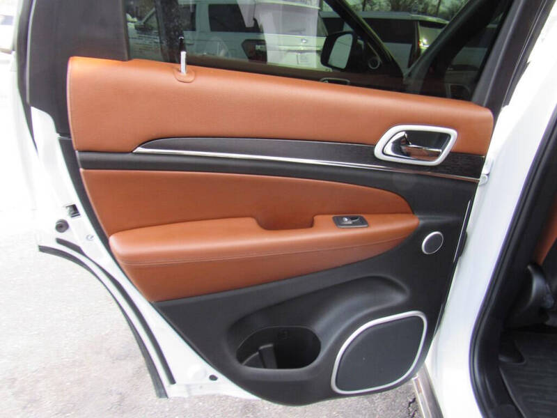 2020 Jeep Grand Cherokee Summit