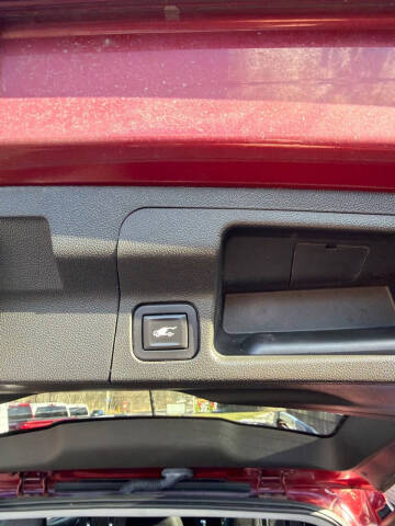 2017 GMC Acadia SLE-2