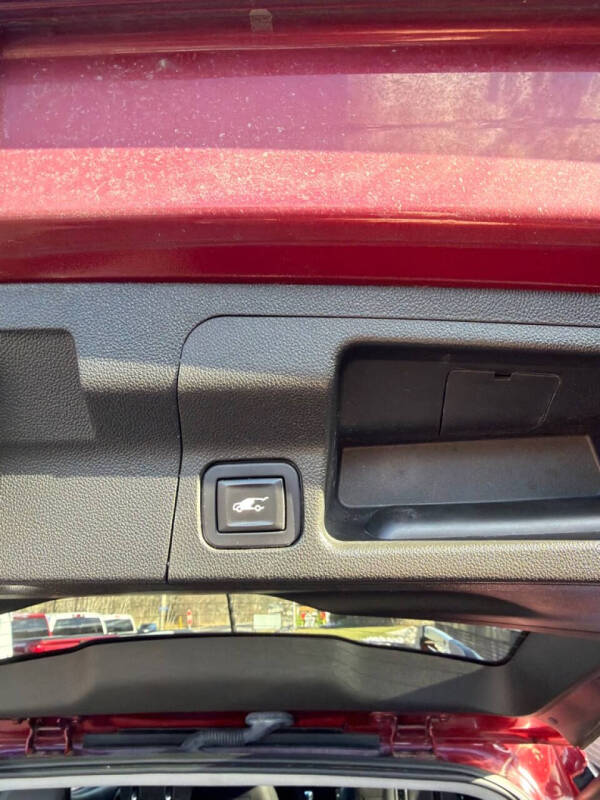 2017 GMC Acadia SLE-2