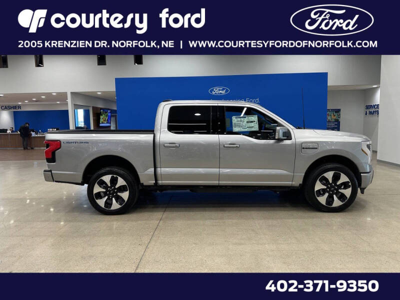 2023 Ford F-150 Lightning XLT