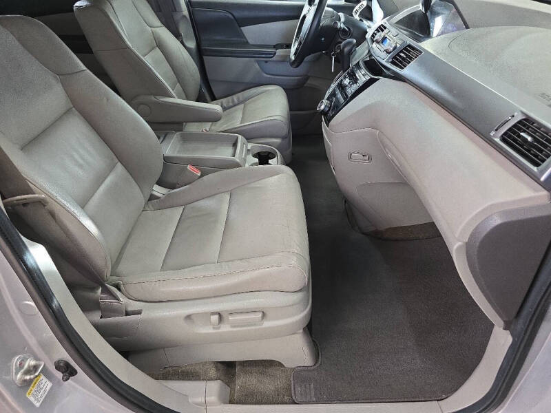 2011 Honda Odyssey EX-L w/DVD