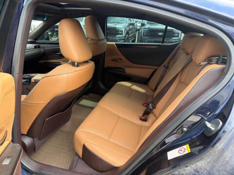 2019 Lexus ES 350