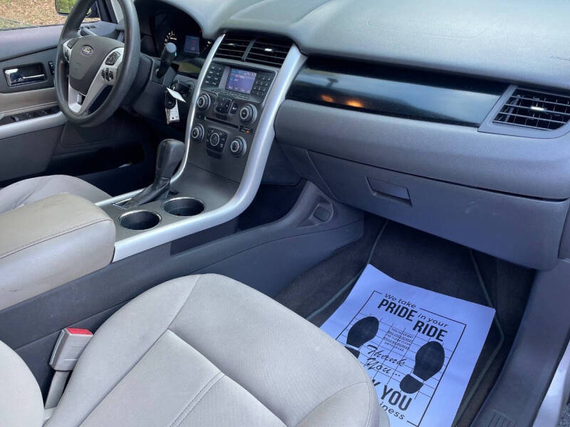 2013 Ford Edge SE