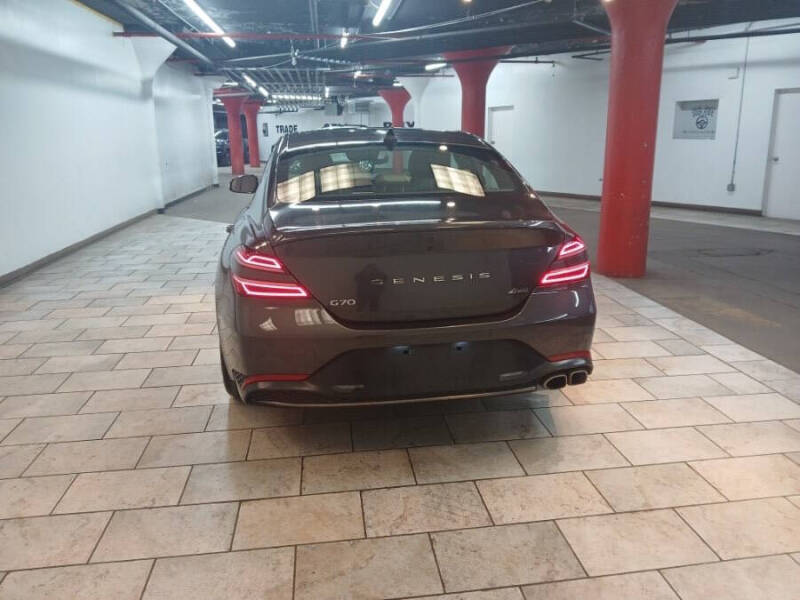2023 Genesis G70 2.0T