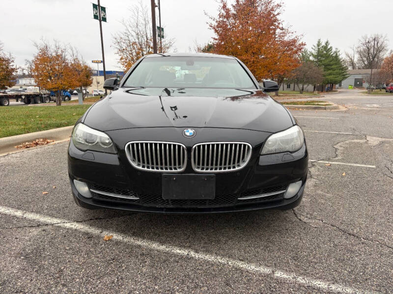 2012 BMW 5 Series 550i