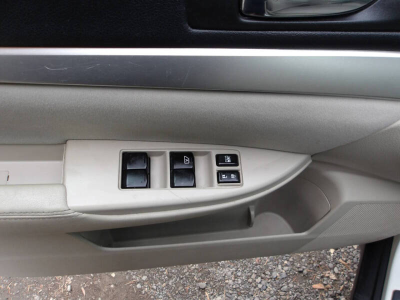 2011 Subaru Outback 2.5i