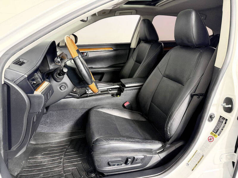 2014 Lexus ES 300h