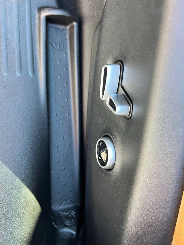 2023 Chrysler Pacifica Plug-In Hybrid Pinnacle