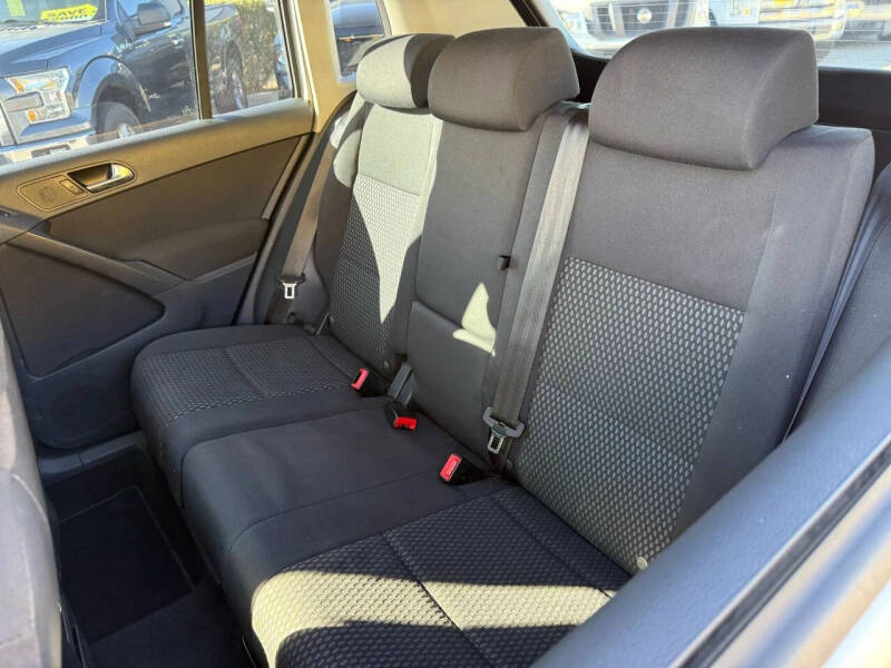 2011 Volkswagen Tiguan S