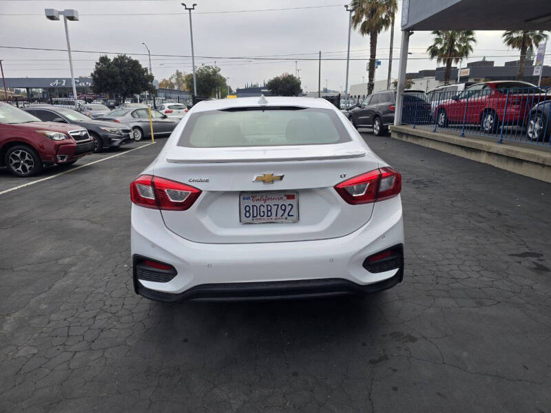 2018 Chevrolet Cruze LT Auto