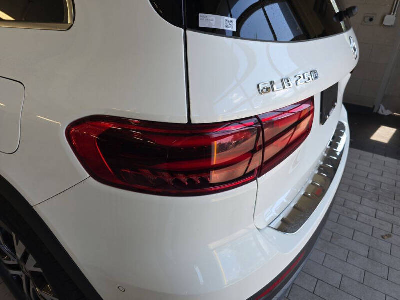 2025 Mercedes-Benz GLB GLB 250