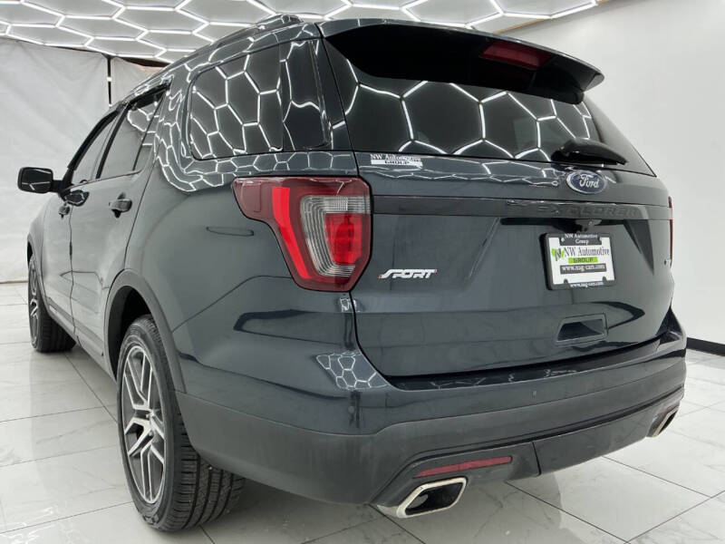2017 Ford Explorer Sport