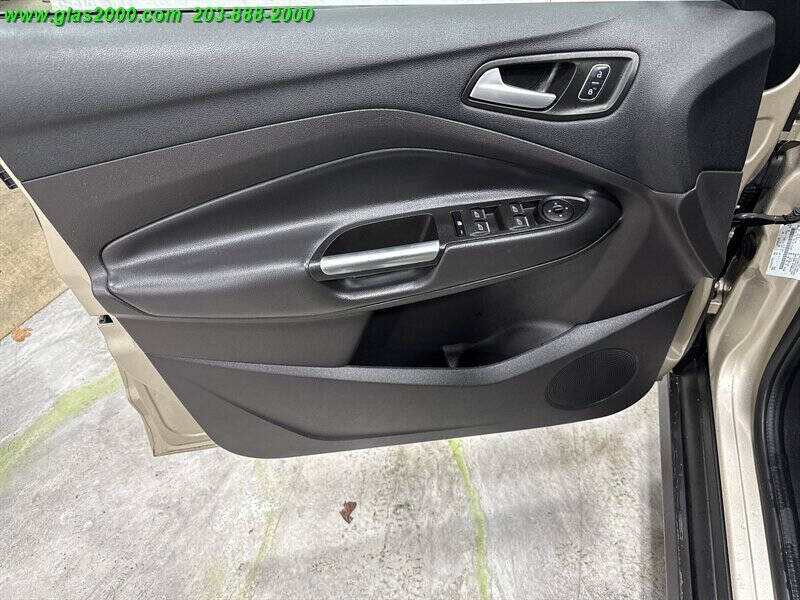 2017 Ford C-MAX Hybrid SE