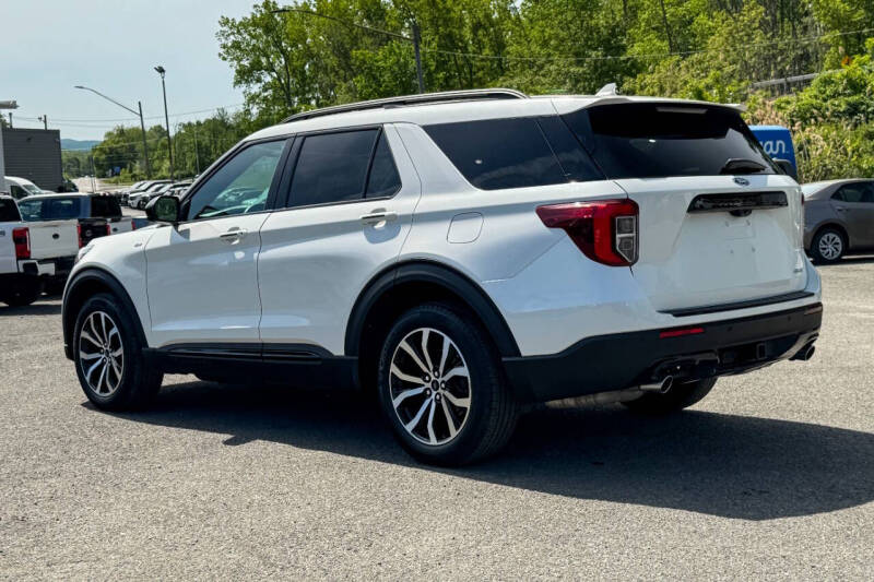 2023 Ford Explorer ST-Line