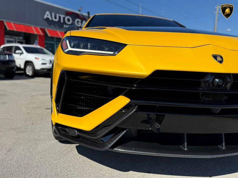 2024 Lamborghini Urus Performante