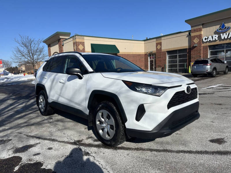 2020 Toyota RAV4 LE