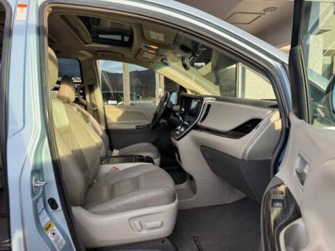 2015 Toyota Sienna
