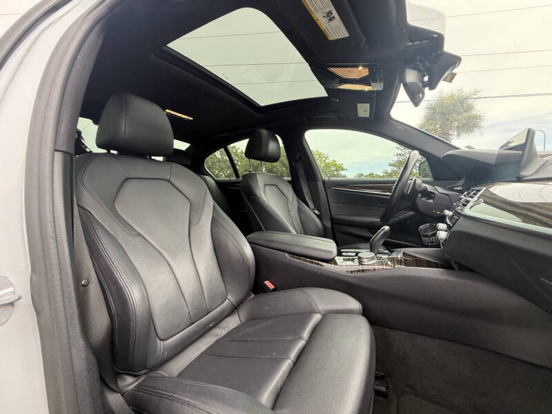 2020 BMW 5 Series 530i