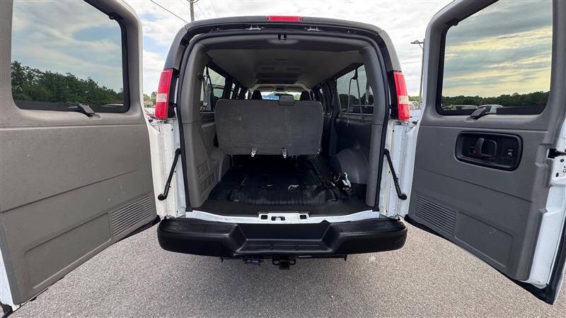 2017 Chevrolet Express LS 3500