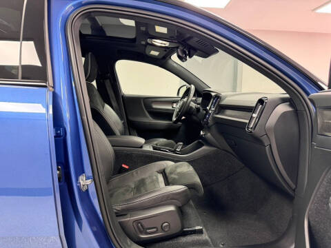 2021 Volvo XC40 Recharge Pure Electric P8