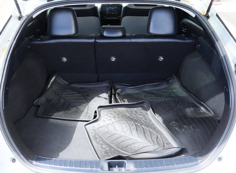 2016 Toyota Prius Three Touring
