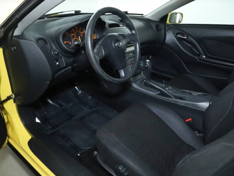 2003 Toyota Celica GT