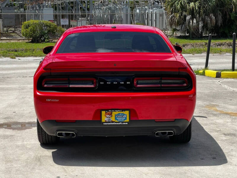 2021 Dodge Challenger SXT
