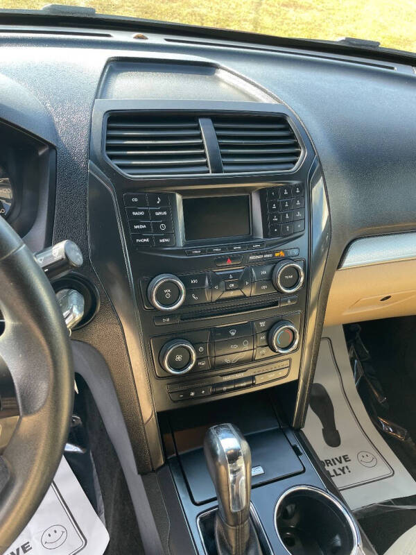 2017 Ford Explorer