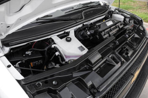 2023 Chevrolet Express 2500