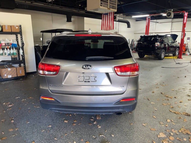 2016 Kia Sorento LX V6