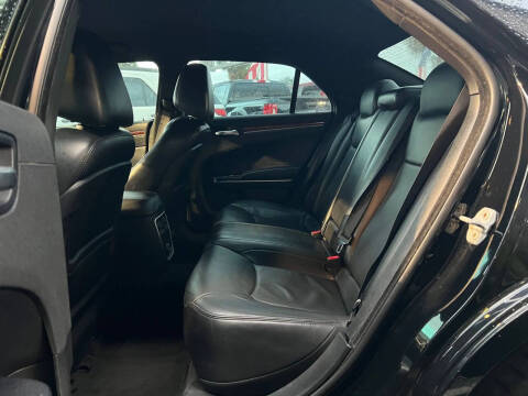 2012 Chrysler 300 Limited