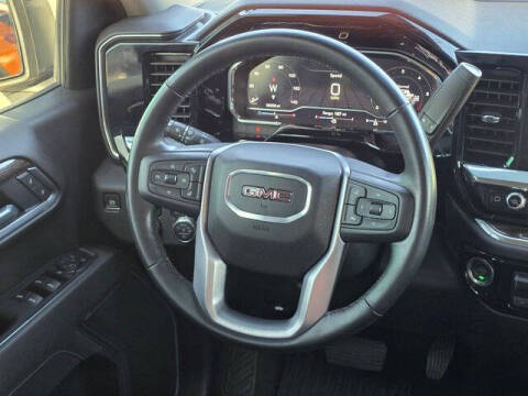 2025 GMC Sierra 1500 Elevation Standard