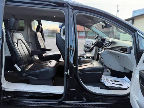 2018 Chrysler Pacifica Touring L