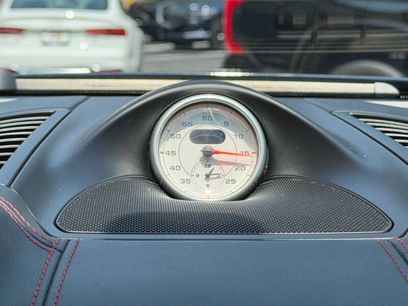 2016 Porsche Cayenne GTS
