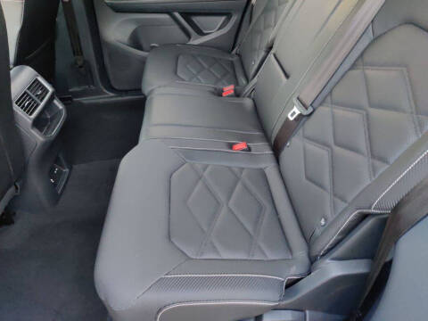 2025 Volkswagen Atlas Cross Sport SE 4Motion