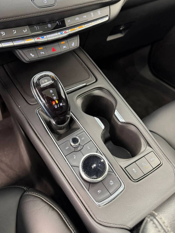 2023 Cadillac XT4 Luxury