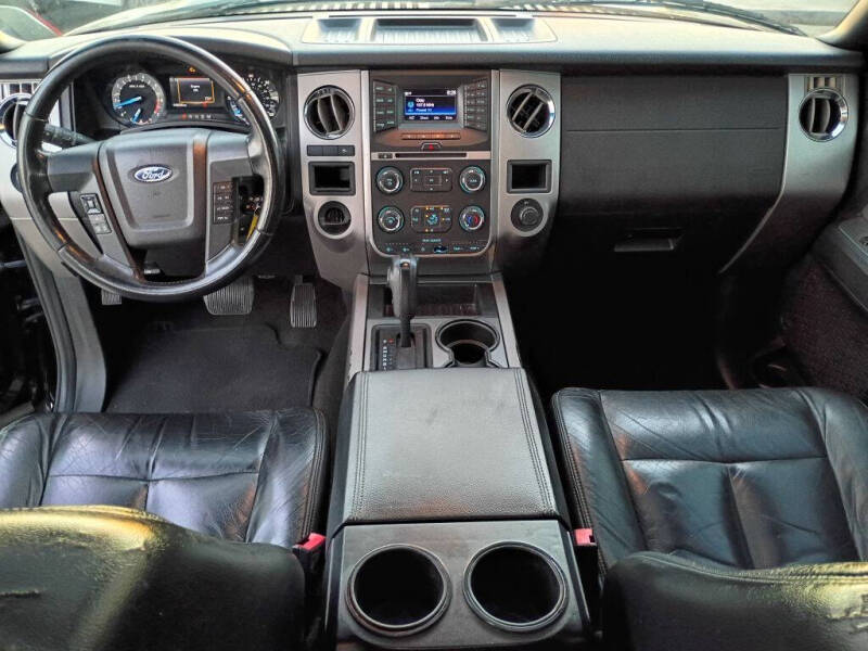 2017 Ford Expedition EL XLT