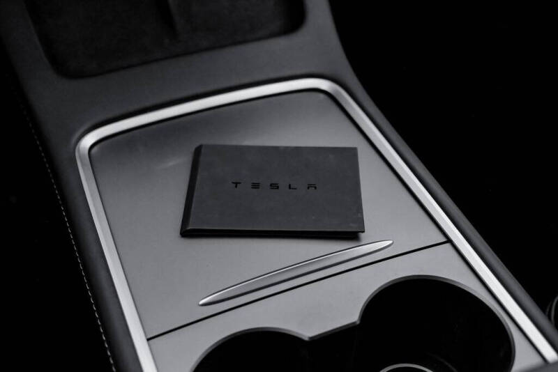 2025 Tesla Model Y Long Range