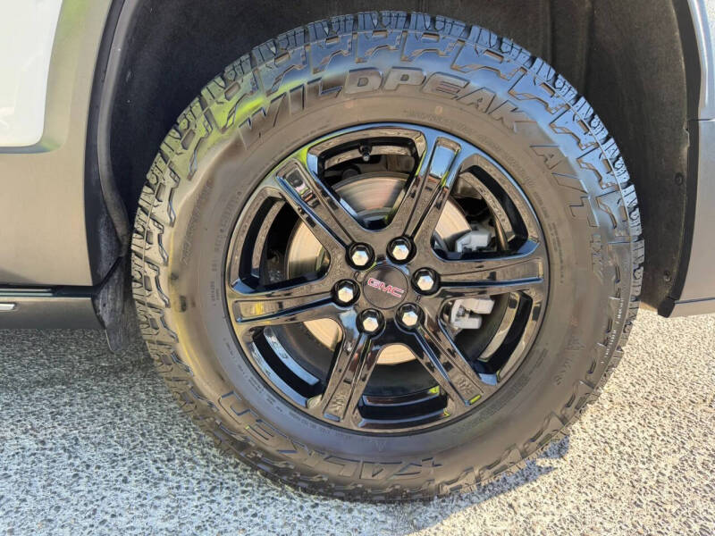 2021 GMC Acadia AT4