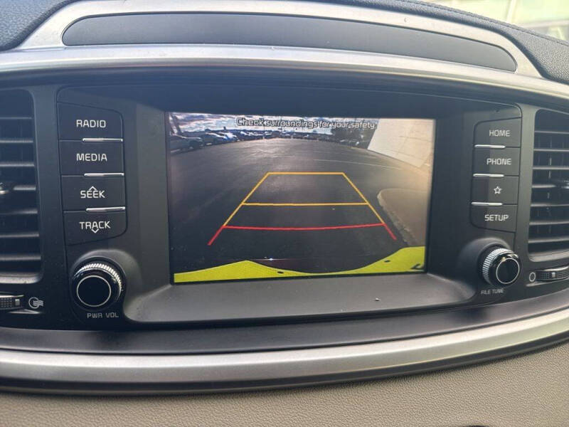 2020 Kia Sorento S V6