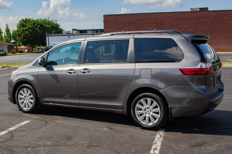 2017 Toyota Sienna