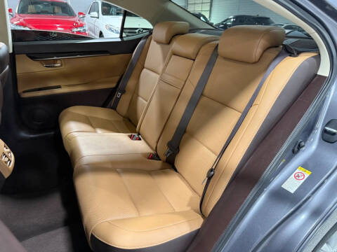 2017 Lexus ES 350