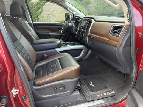 2017 Nissan Titan Platinum Reserve