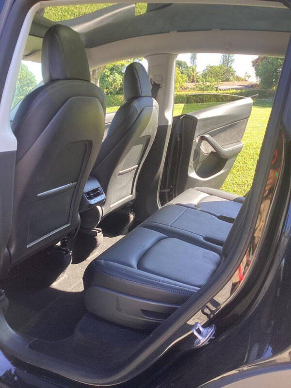 2022 Tesla Model Y Long Range