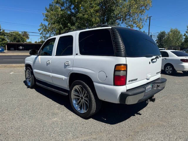 White 2004 Chevrolet Tahoe LT LT 4dr SUV 2