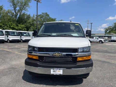 2025 Chevrolet Express 2500