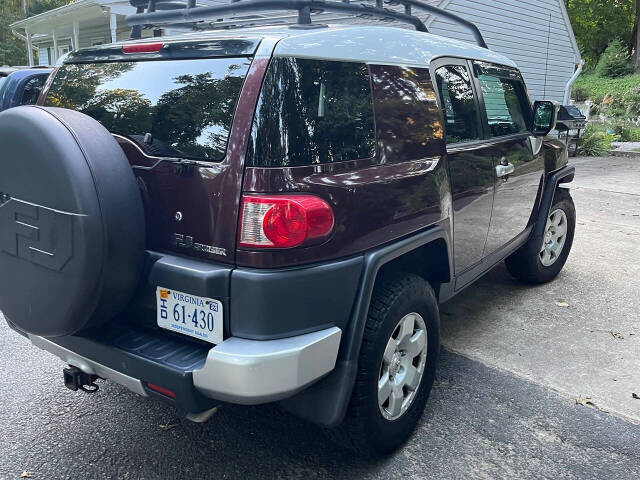 2007 Toyota FJ Cruiser for sale at Honesty Auto Sales in Fredericksburg, VA