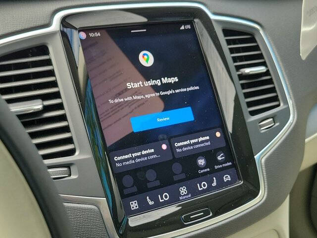 2025 Volvo XC90 B5 Core Bright Theme