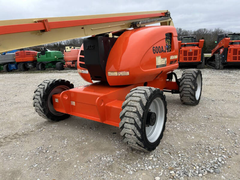 2014 JLG 60' Manlift